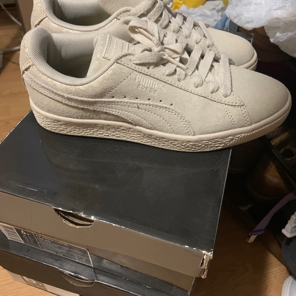 Puma - Picture 4 of 4